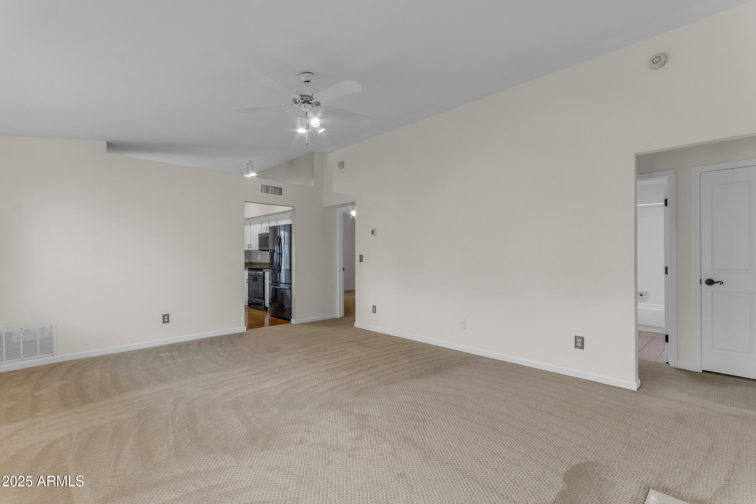4337 East Corral Road Phoenix, AZ 85044 - Photo 9 of 35 192_a4m_8th