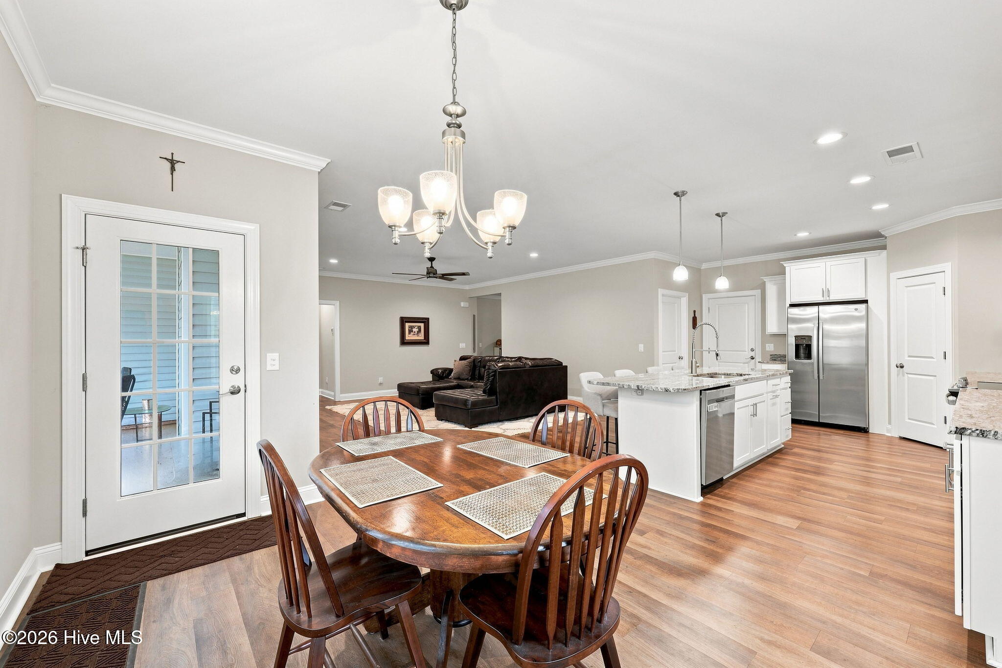 560 North Ridgecrest Street Aberdeen, NC 28315 - Photo 4 of 48 dining room