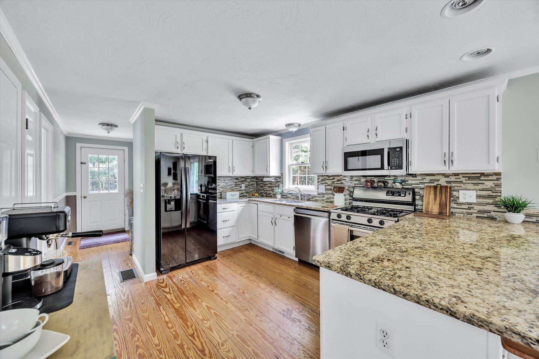 23 Asa Meiggs Road Sandwich, MA 02563 - Photo 6 of 28 34-889A1808