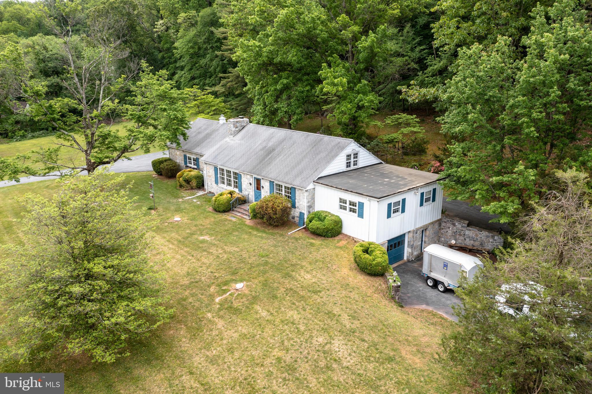 1660 Shenkel Road Pottstown, PA 19465 - Photo 2 of 42 Gallery Image 2