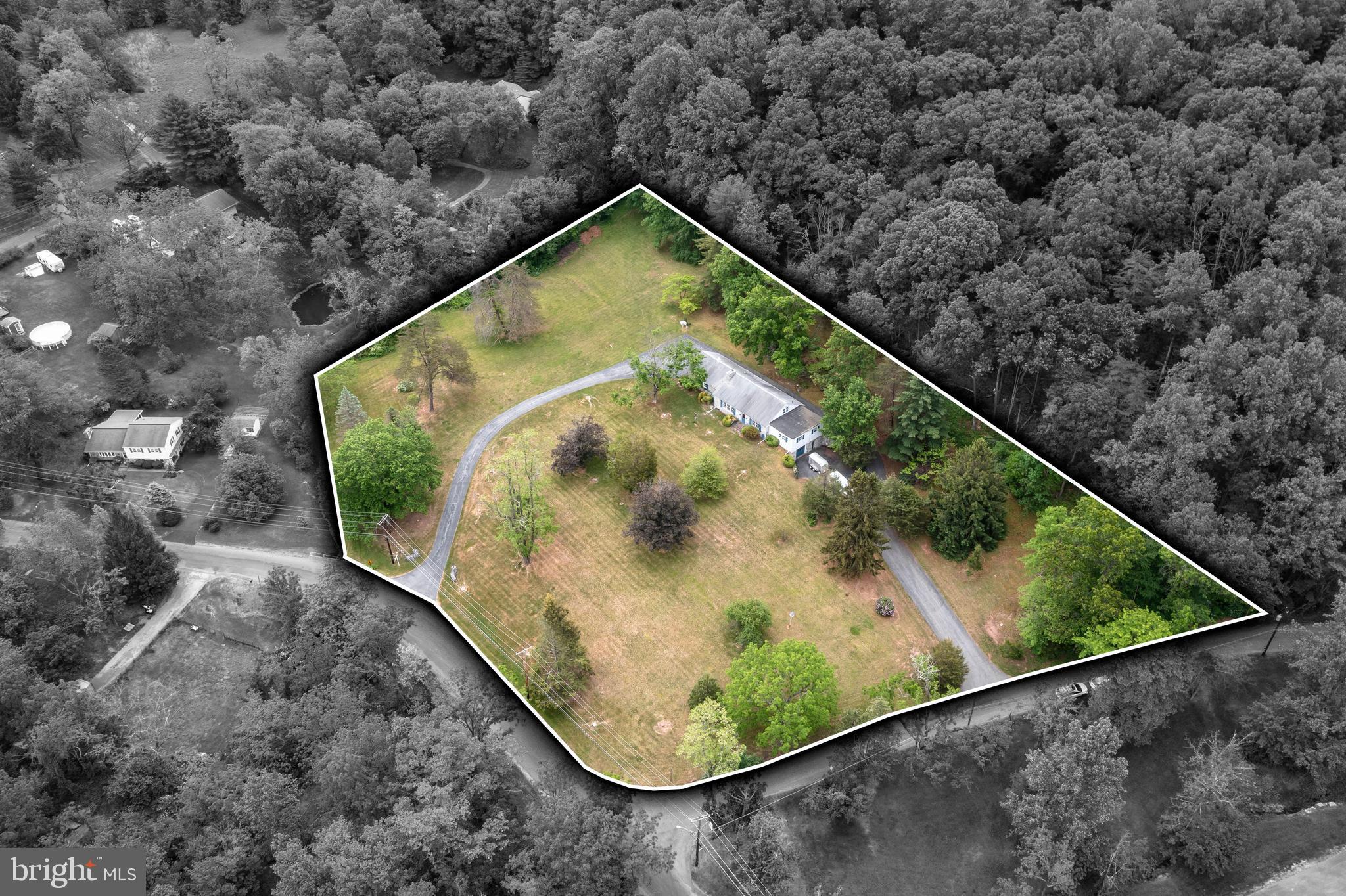 1660 Shenkel Road Pottstown, PA 19465 - Photo 13 of 42 Gallery Image 13