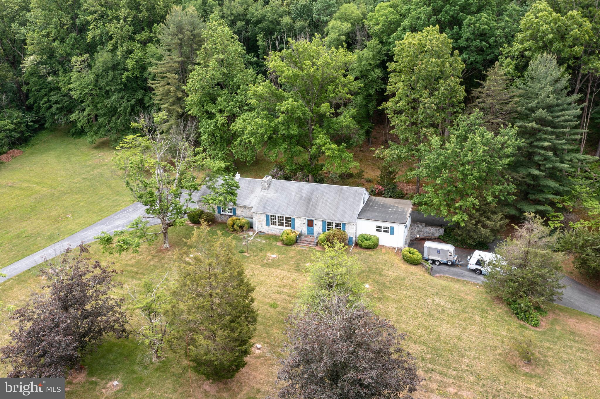 1660 Shenkel Road Pottstown, PA 19465 - Photo 5 of 42 Gallery Image 5