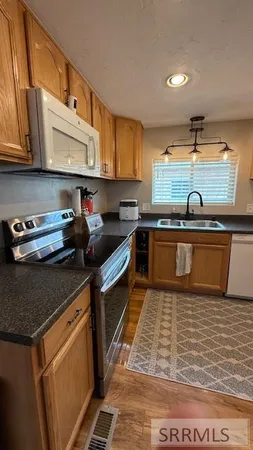 $375,000 | 847 North 800 East, Shelley, ID 83274