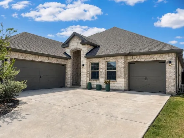 $3,200 | 1017 Greencove Drive, Midlothian, TX 76065