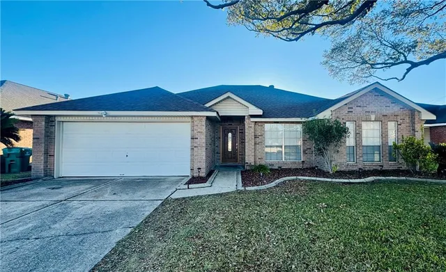 $265,000 | 34 Robert Road, Waggaman, LA 70094