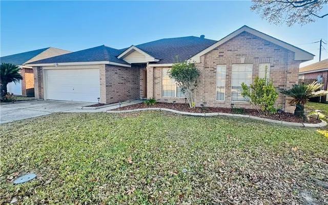 $265,000 | 34 Robert Road, Waggaman, LA 70094