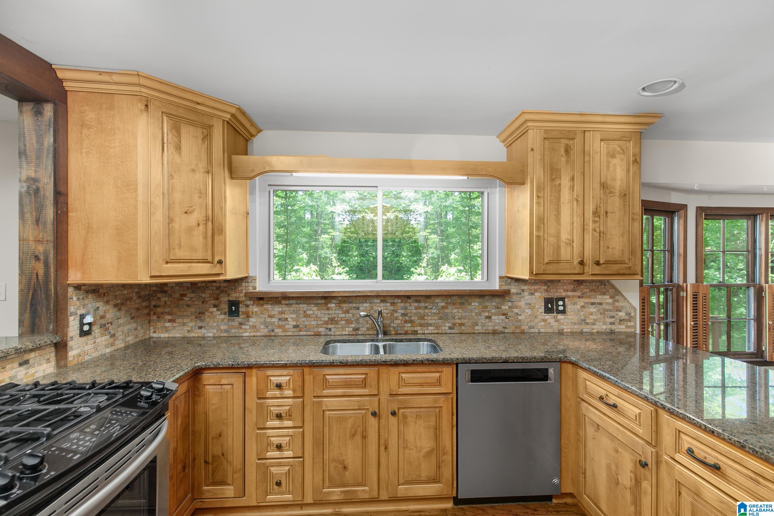 3426 Queenstown Road Trussville, AL 35173 - Photo 8 of 50