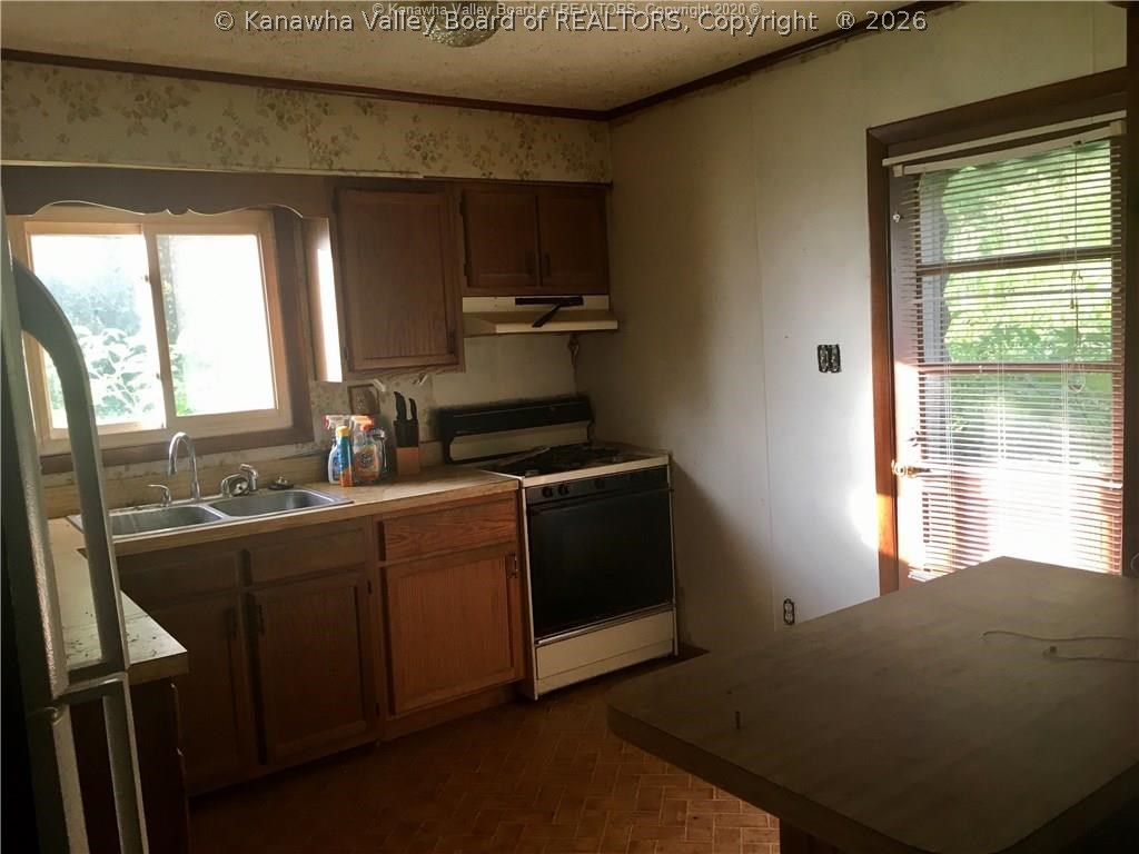 6108 Charleston Road Bancroft, WV 25011 - Photo 12 of 23 Gallery Image 12
