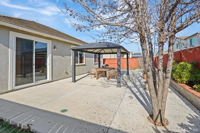 $600,000 | 1275 Columbia Drive, Dixon, CA 95620