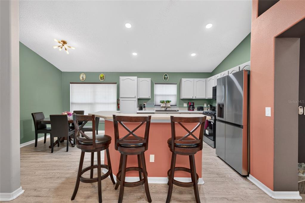 2577 Oneida Loop Kissimmee, FL 34747 - Photo 39 of 70 Gallery Image 39