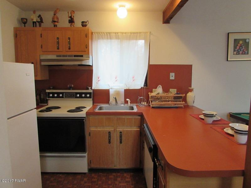 800 Rodeo Court Hawley, PA 18428 - Photo 7 of 36 Kitchen view 2