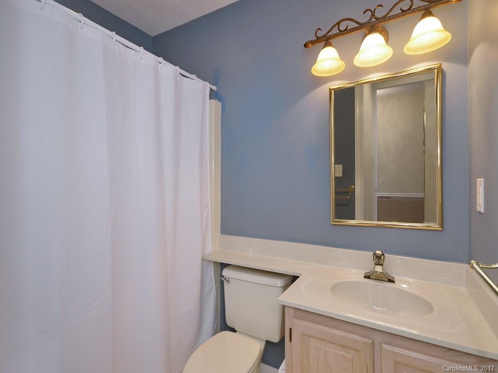 917 Kanuga Road, Unit 917 Hendersonville, NC 28739 - Photo 15 of 18 Gallery Image 15