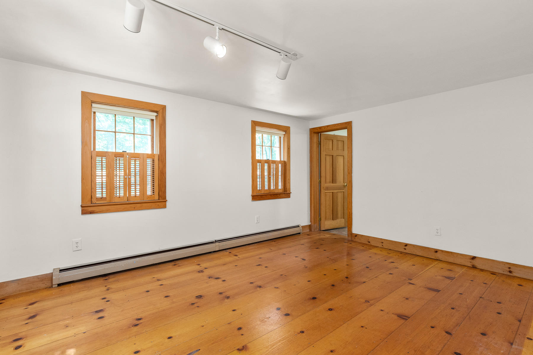 188 Brave Boat Harbor Road Kittery Point, ME 03905 - Photo 28 of 53 First-Floor Office
