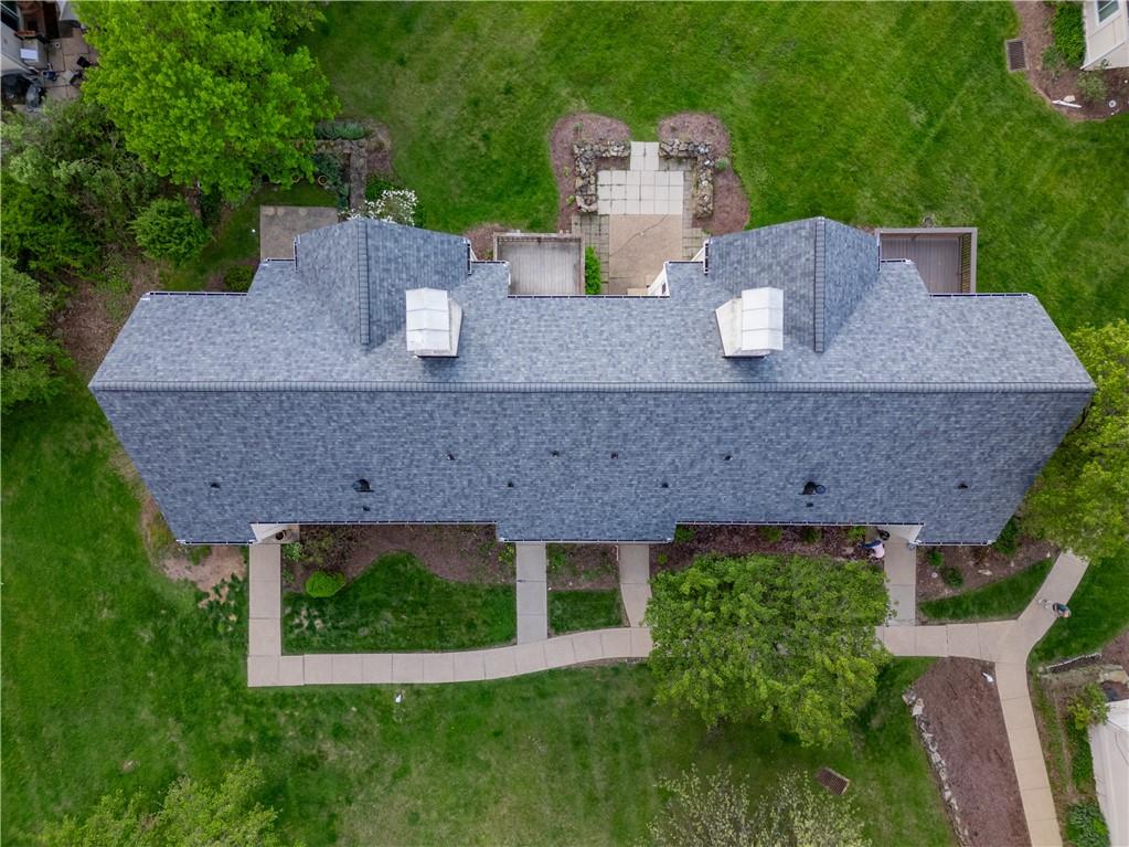 7 Ridgemead Fields Drive Verona, PA 15147 - Photo 3 of 48 NEW ROOF 2026!!