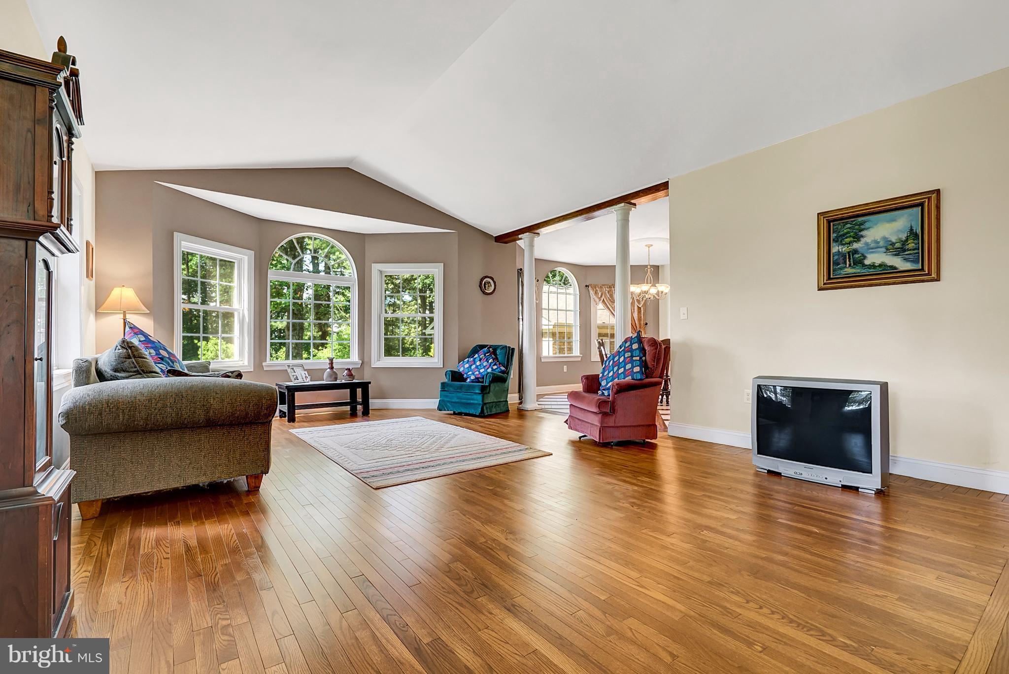 20238 Camp Road Culpeper, VA 22701 - Photo 4 of 30 Living Room