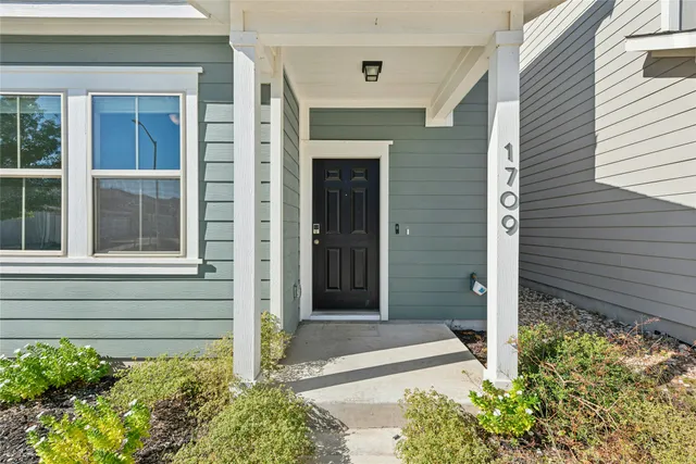 $1,875 | 1709 Arendale Drive, Leander, TX 78641