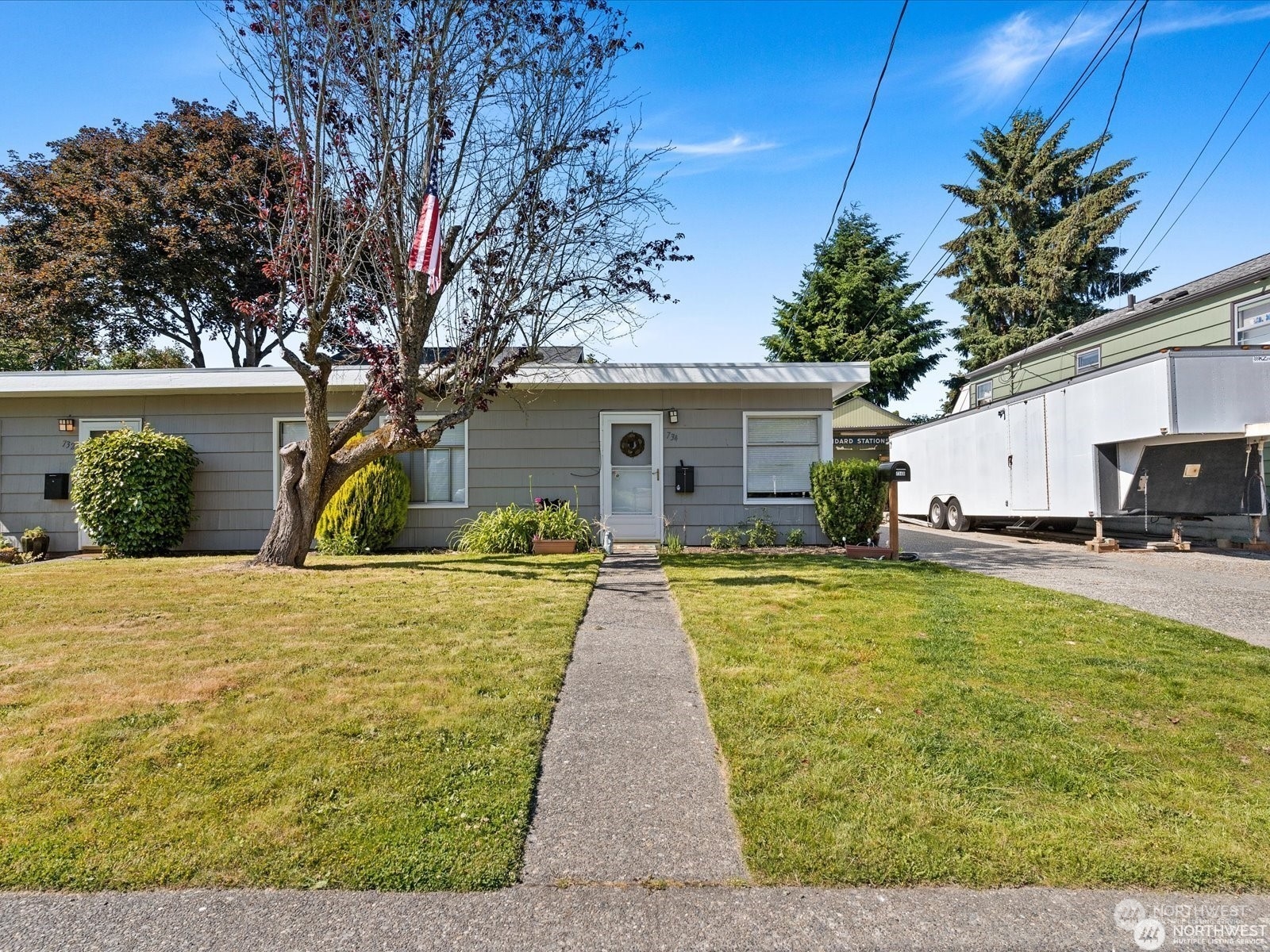 732-734 North 91st Street Seattle, WA 98103 - Photo 4 of 29