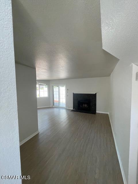 1906 Rory Lane, Unit 2 Simi Valley, CA 93063 - Photo 6 of 15 Family Room