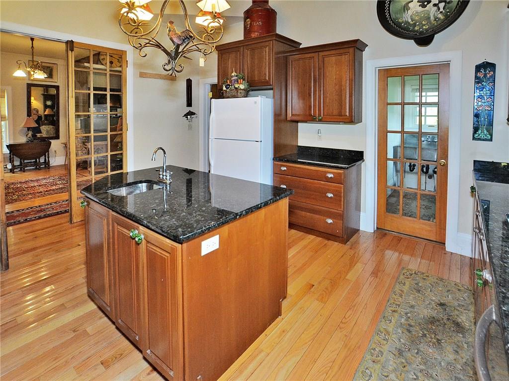 1538 Renton Road Pittsburgh, PA 15239 - Photo 2 of 25