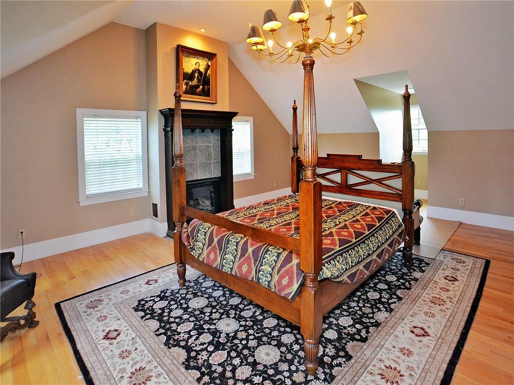 1538 Renton Road Pittsburgh, PA 15239 - Photo 16 of 25