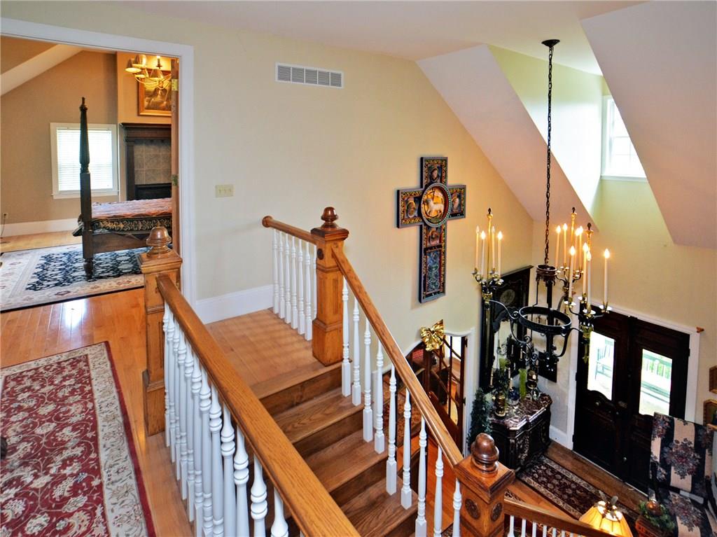 1538 Renton Road Pittsburgh, PA 15239 - Photo 9 of 25