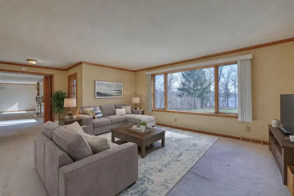 $2,495,000 | 4640 Lake Club Circle, Oconomowoc Lake, WI 53066