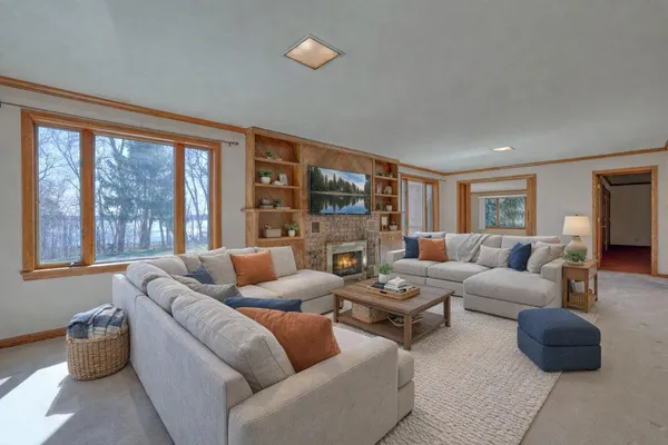 $2,495,000 | 4640 Lake Club Circle, Oconomowoc Lake, WI 53066