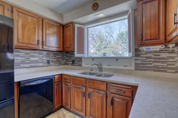 $2,495,000 | 4640 Lake Club Circle, Oconomowoc Lake, WI 53066