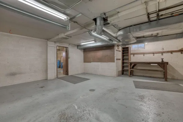 $2,495,000 | 4640 Lake Club Circle, Oconomowoc Lake, WI 53066