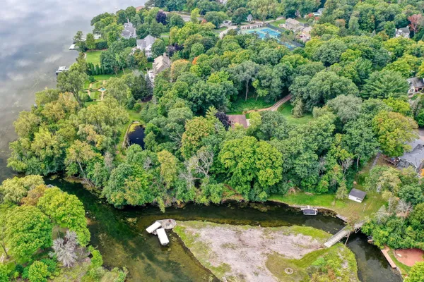 $2,495,000 | 4640 Lake Club Circle, Oconomowoc Lake, WI 53066