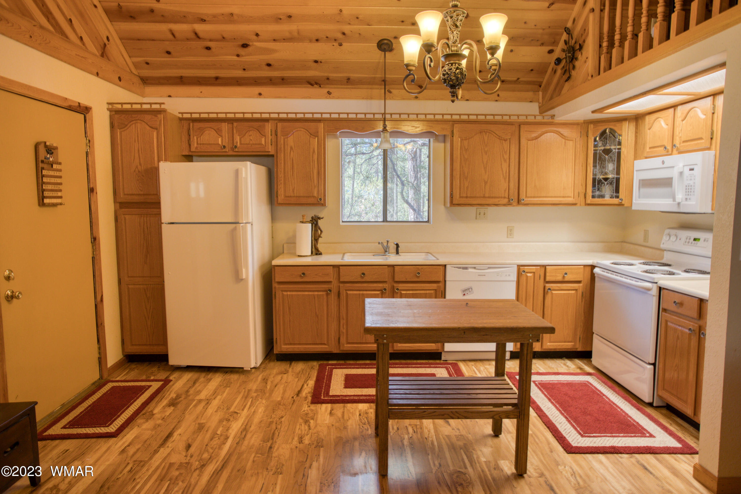 2831 Cattle Trail Road Overgaard, AZ 85933 - Photo 9 of 24