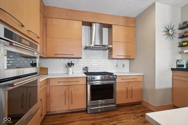 $515,000 | 8079 Lower Bay Lane, Indianapolis, IN 46236