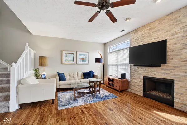 $515,000 | 8079 Lower Bay Lane, Indianapolis, IN 46236