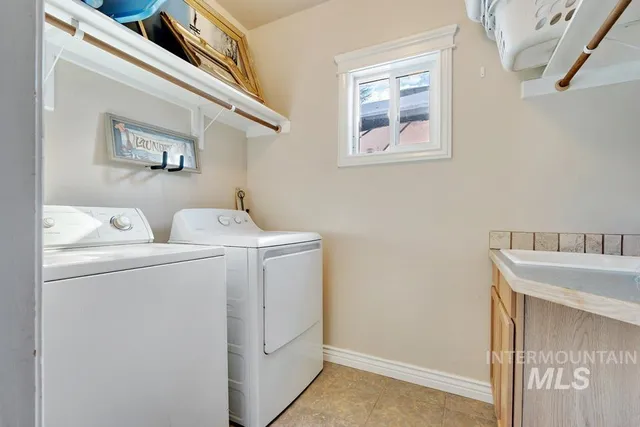 $429,900 | 1010 Jonathan Street, Fruitland, ID 83619