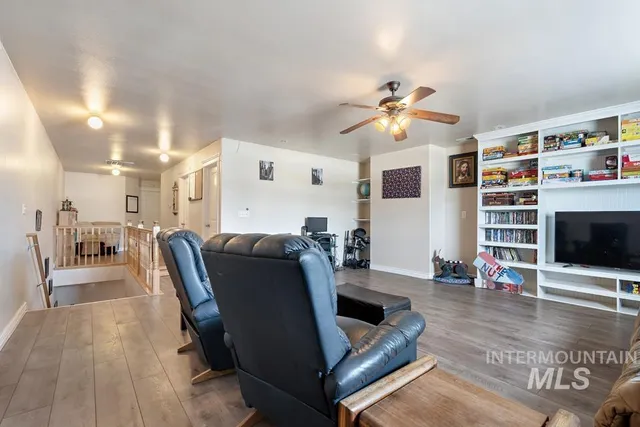 $429,900 | 1010 Jonathan Street, Fruitland, ID 83619