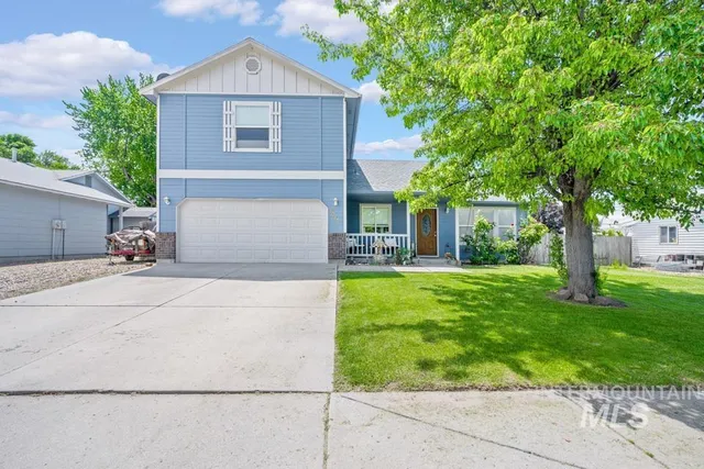 $429,900 | 1010 Jonathan Street, Fruitland, ID 83619
