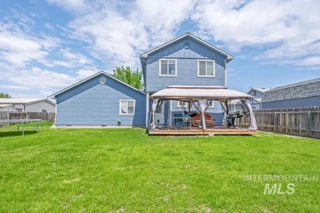 $429,900 | 1010 Jonathan Street, Fruitland, ID 83619