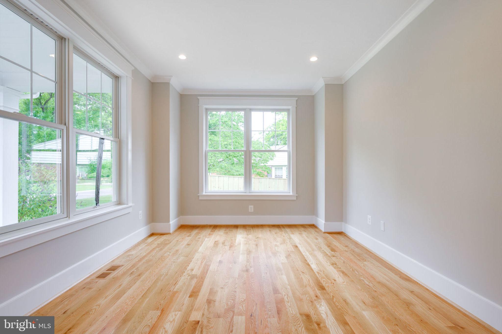 5723 Ogden Road Bethesda, MD 20816 - Photo 9 of 82