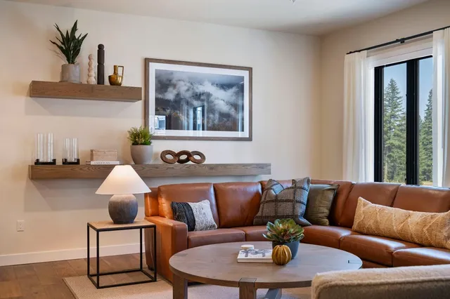 $1,099,000 | 700 Village Drive, Unit 404, Donnelly, ID 83615