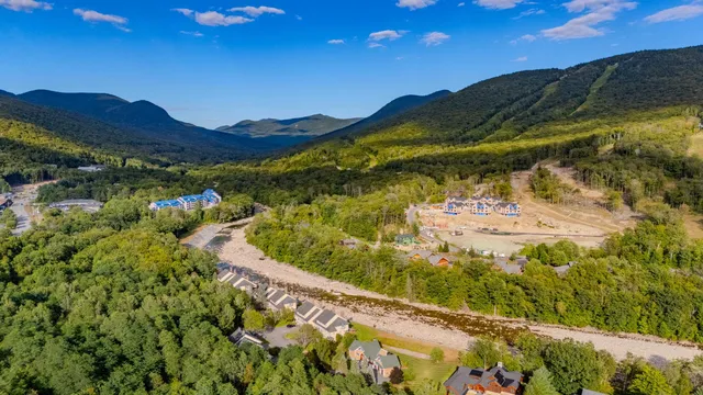 $1,300,000 | 52 Bunker Lane, Unit 2, Lincoln, NH 03251