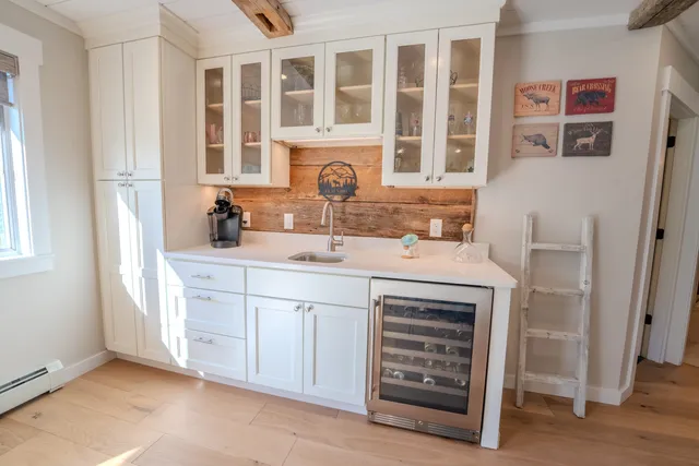 $1,300,000 | 52 Bunker Lane, Unit 2, Lincoln, NH 03251