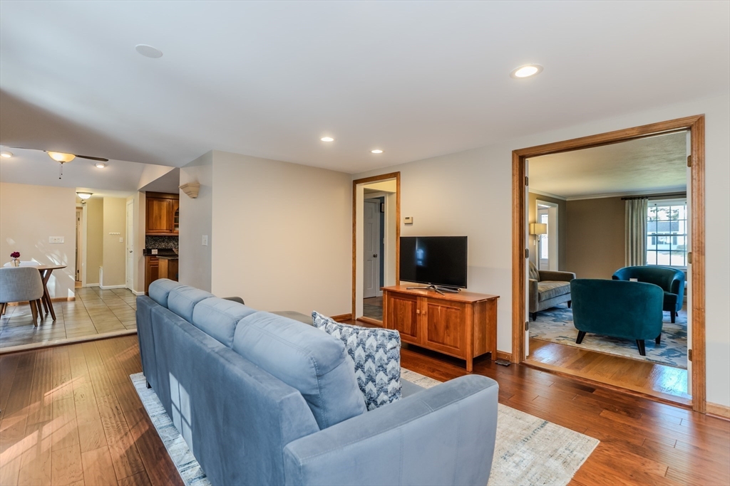 76 Burbank Road Longmeadow, MA 01106 - Photo 12 of 40 Gallery Image 12