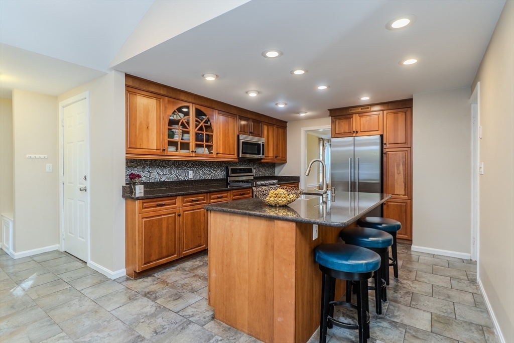 76 Burbank Road Longmeadow, MA 01106 - Photo 15 of 40 Gallery Image 15