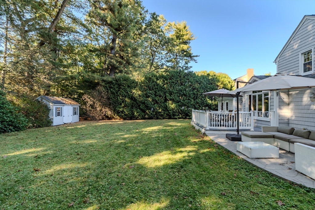 76 Burbank Road Longmeadow, MA 01106 - Photo 4 of 40 Gallery Image 4