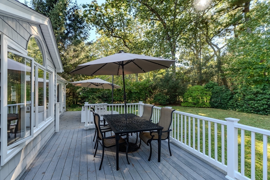 76 Burbank Road Longmeadow, MA 01106 - Photo 5 of 40 Gallery Image 5