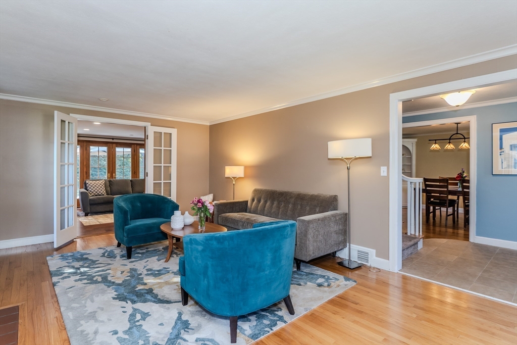 76 Burbank Road Longmeadow, MA 01106 - Photo 9 of 40 Gallery Image 9