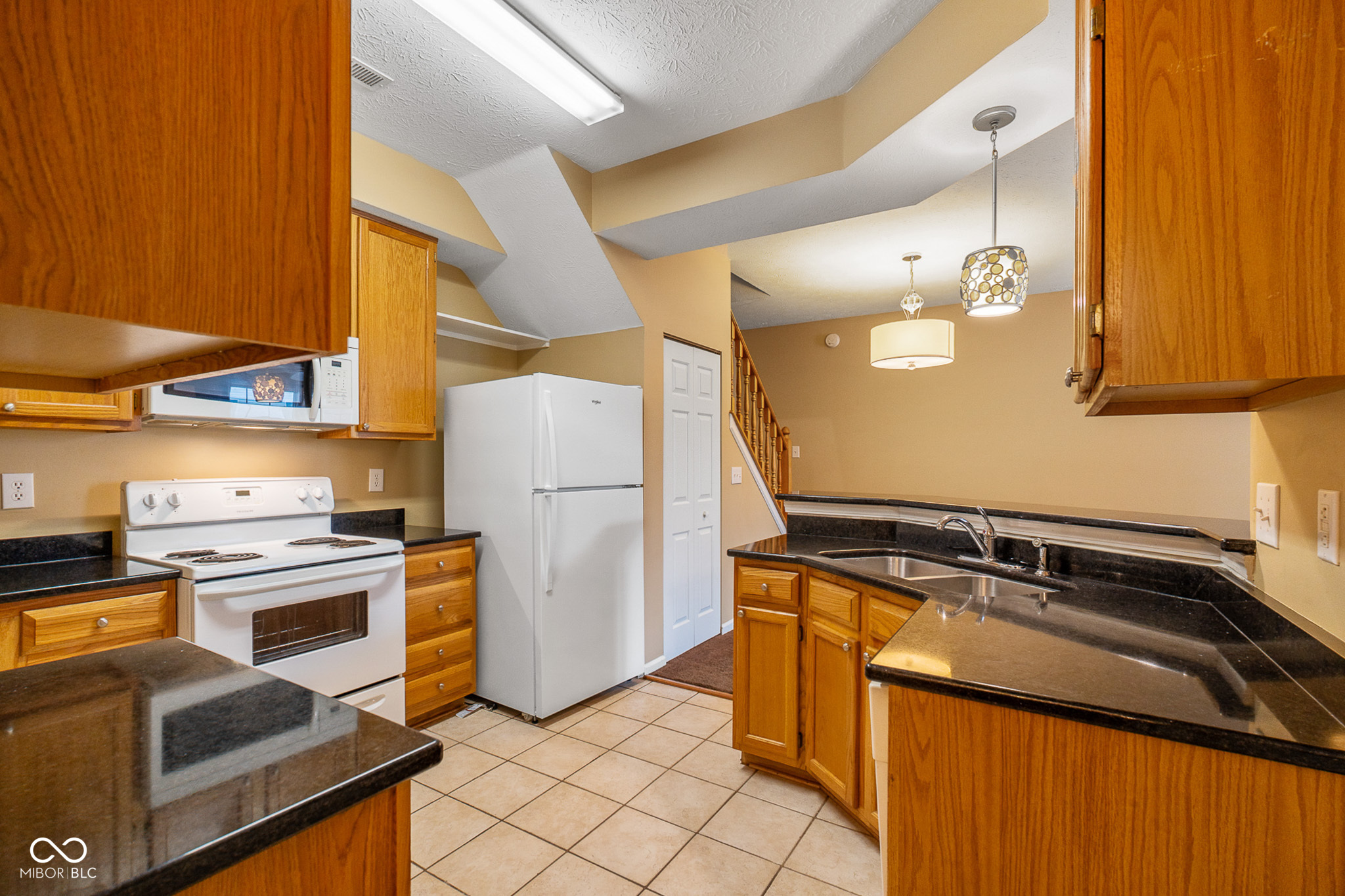 6006 Racine Lane Indianapolis, IN 46254 - Photo 9 of 17 Gallery Image 9