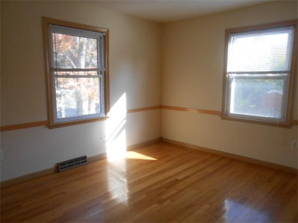 1393 Sumner Avenue Springfield, MA 01118 - Photo 6 of 12