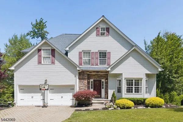 $699,000 | 16 Bowers Drive, Hackettstown, NJ 07840