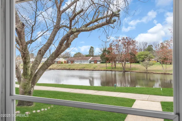 $253,900 | 402 Picardy Court, Unit B, Lakewood, NJ 08701